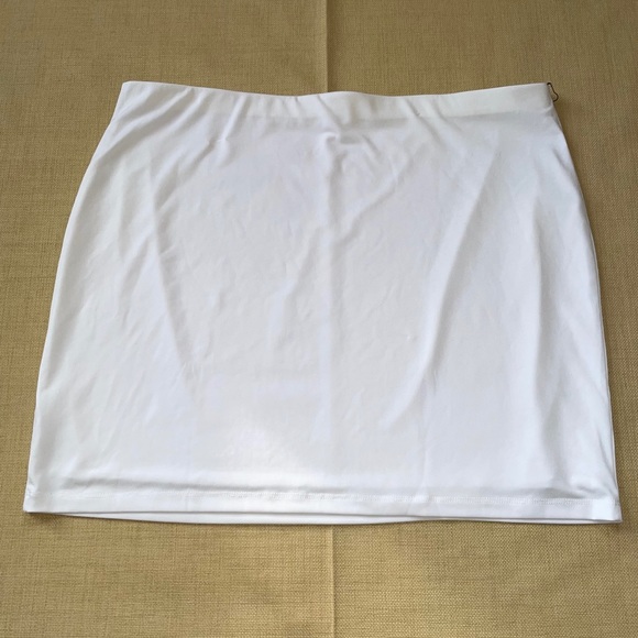 Leith Dresses & Skirts - Leith White Stretch Lined Pull On Mini Skirt